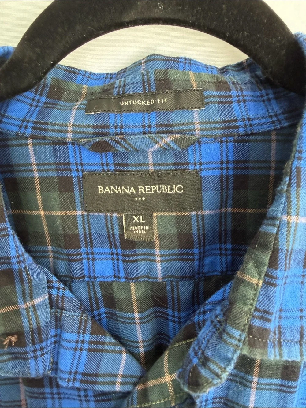 Banana Republic Blue & Black Plaid Long-Sleeve Button-Down Shirt